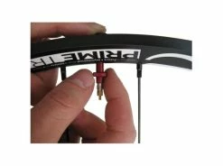 VAR LOT 2 VALVES ALU TUBELESS 35MM -VÉLOS ENFANTS SHOP var lot 2 valves alu tubeless 35mm 15